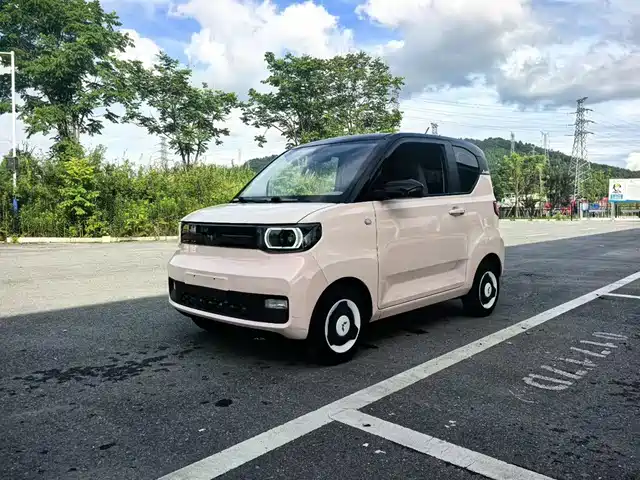 2022 Wuling Motors Hongguang Mini EV