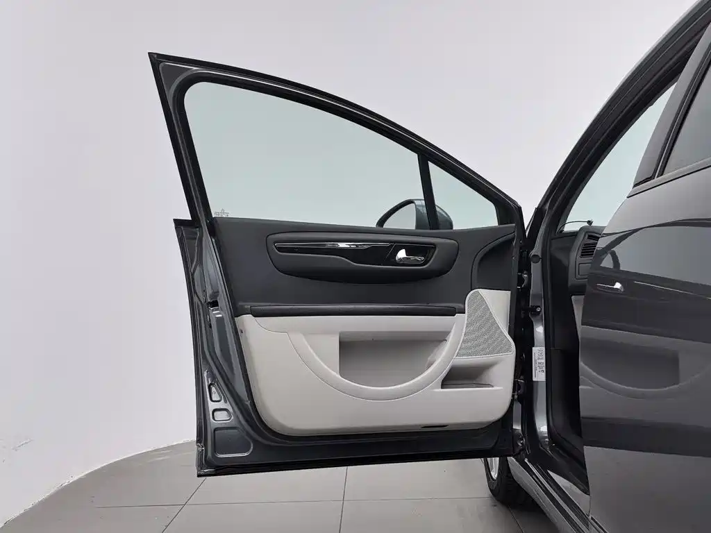 Citroen C-Quatre — миниатюра 8