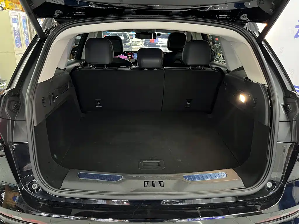 Lincoln Nautilus 2.0T 4WD Premium Edition, фото 9