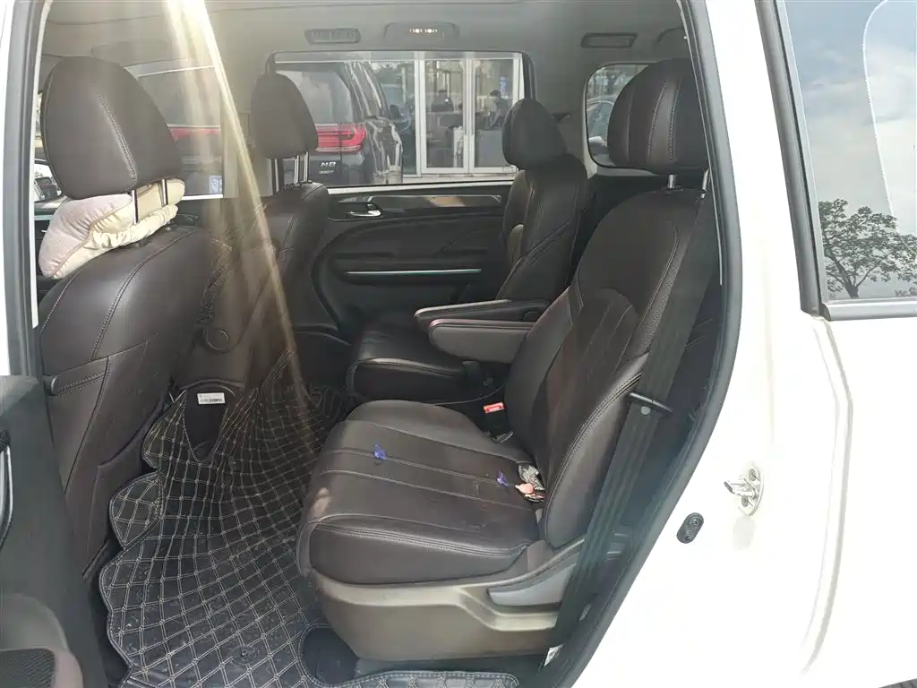 GAC Motor Trumpchi M6 — миниатюра 8