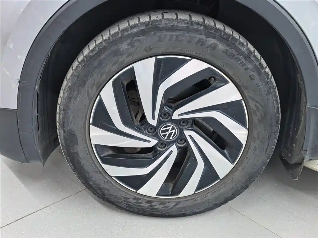 Volkswagen Tiguan L — миниатюра 15