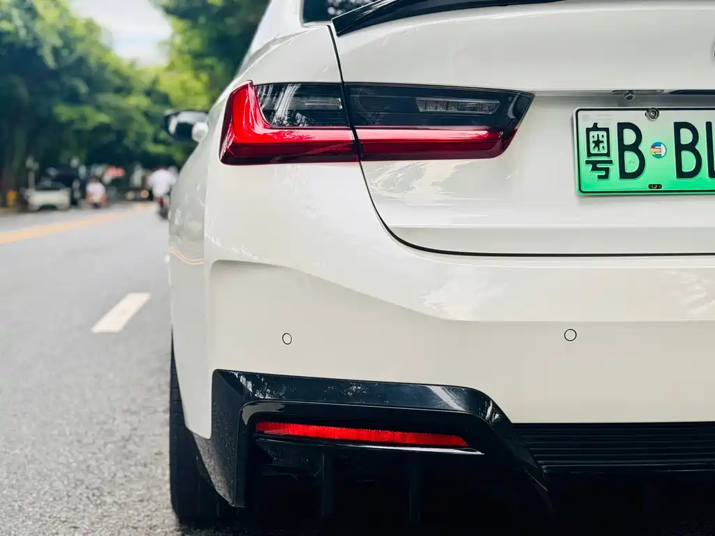 BMW i3 — миниатюра 11