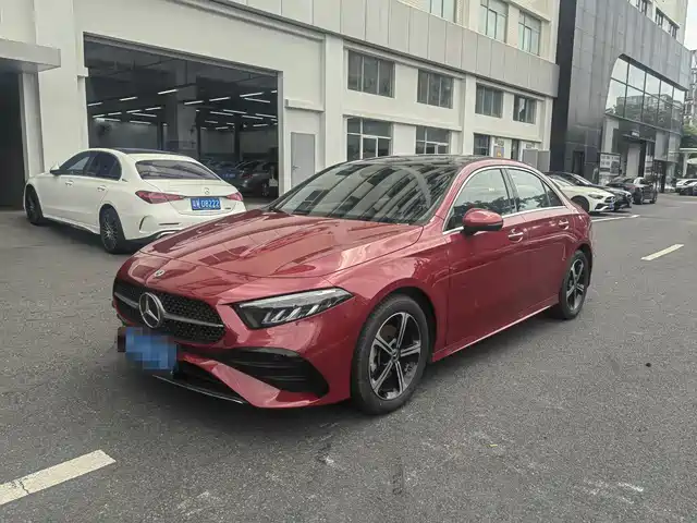 MERCEDES-BENZ  A CLASS 2023