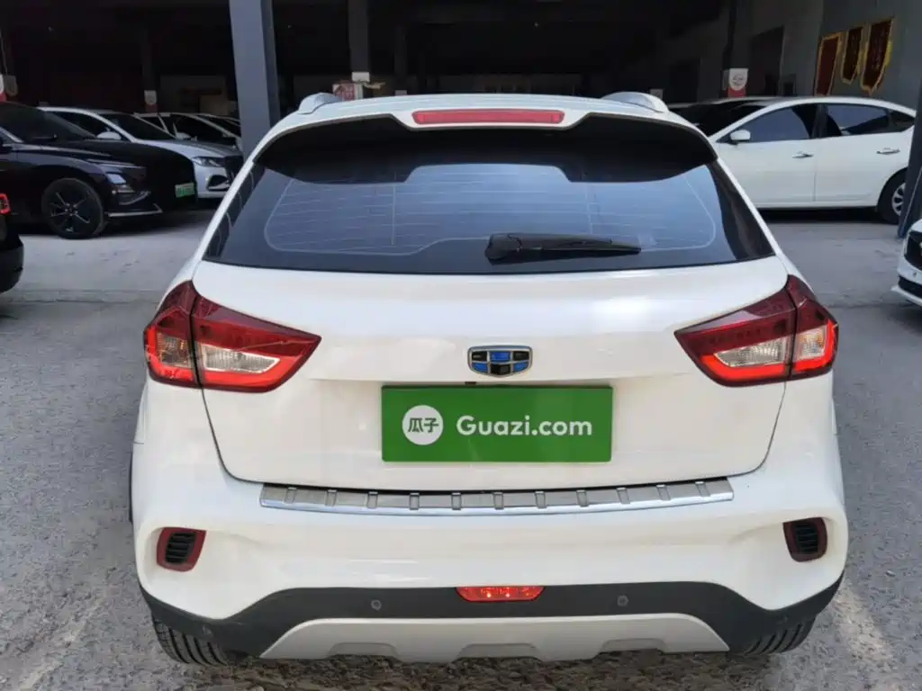 Geely Vision X3 — миниатюра 6