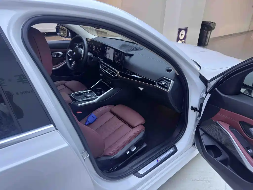 BMW 3 Series — миниатюра 17