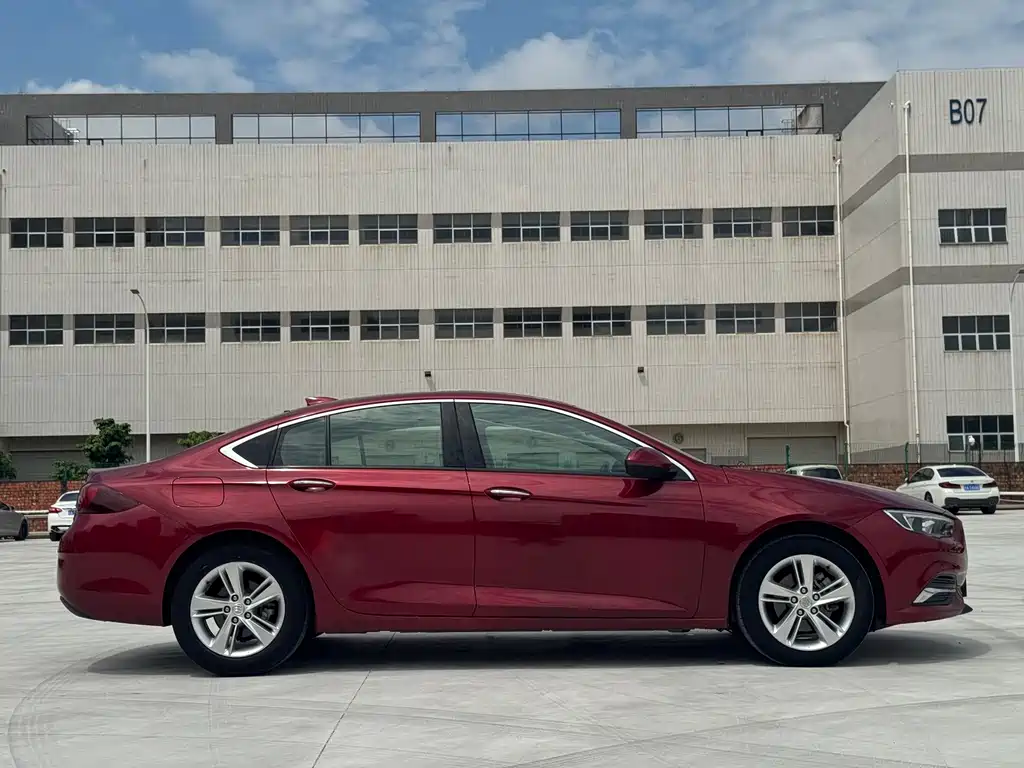 Buick Regal — миниатюра 5