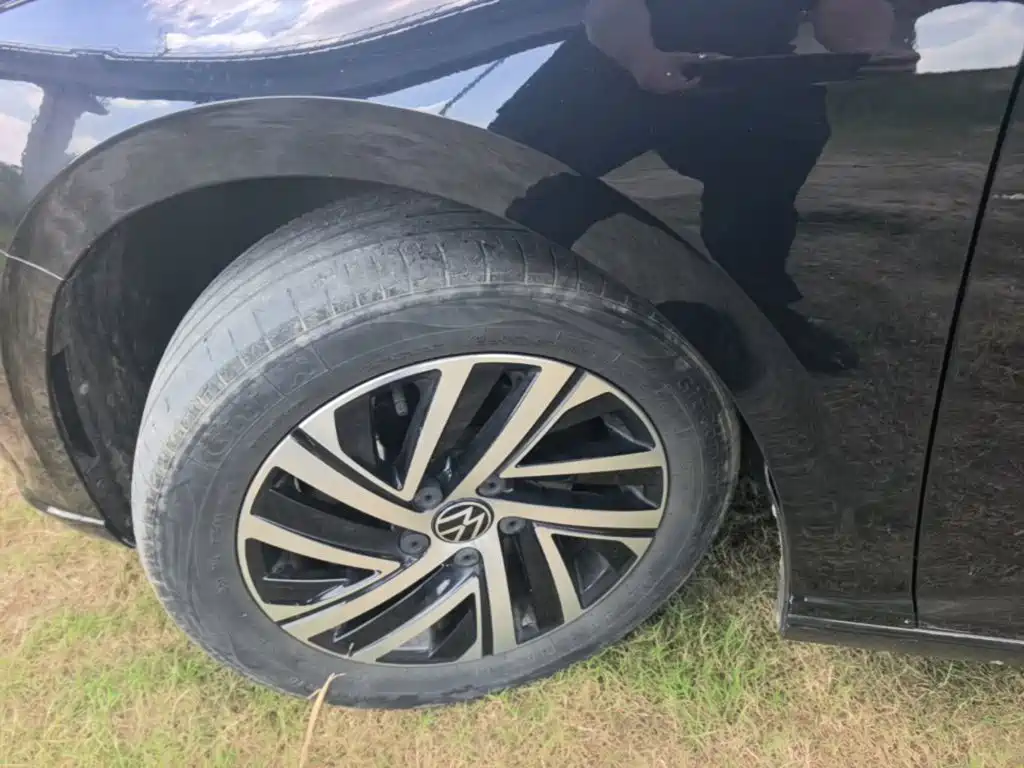 Volkswagen Lavida — миниатюра 23
