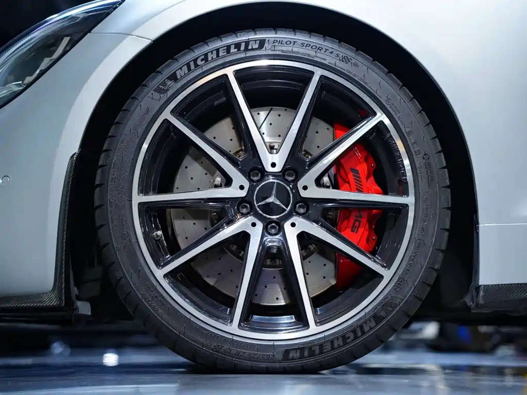Mercedes-Benz AMG GT — миниатюра 6