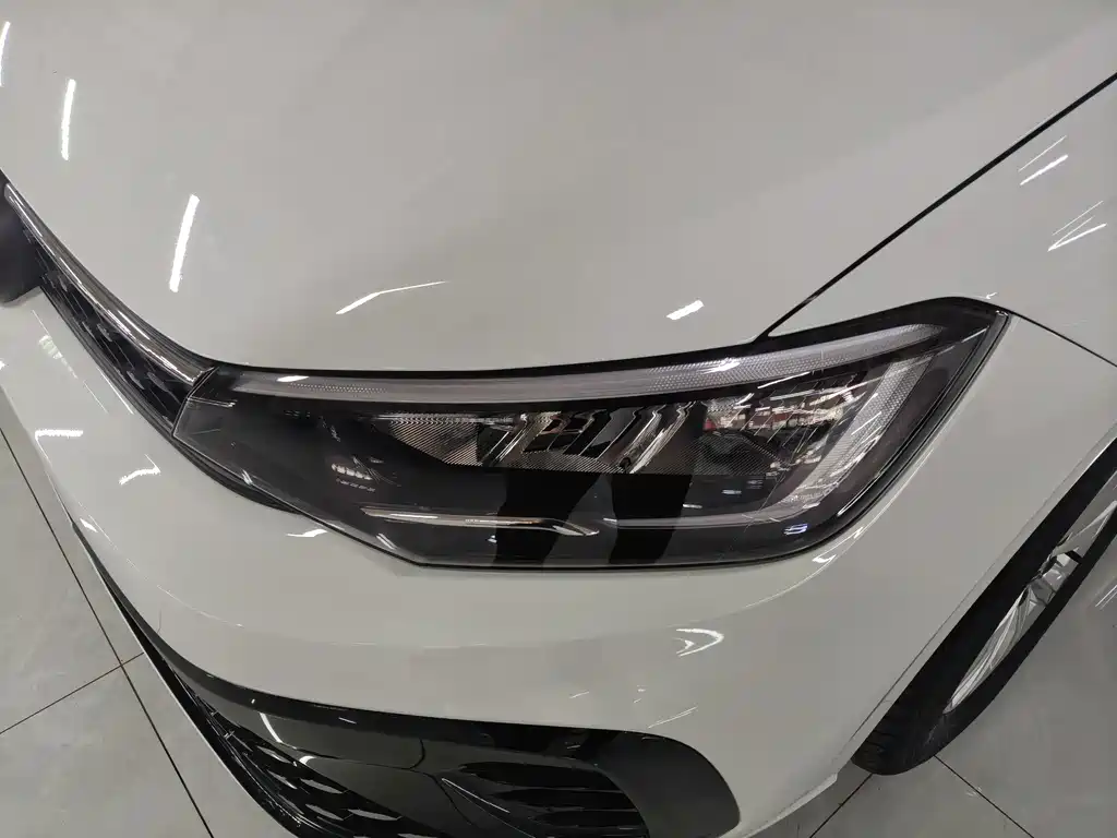Volkswagen Lavida — миниатюра 10