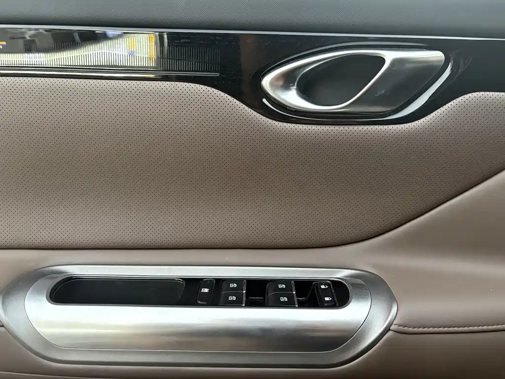 GAC Motor Trumpchi E8 — миниатюра 11