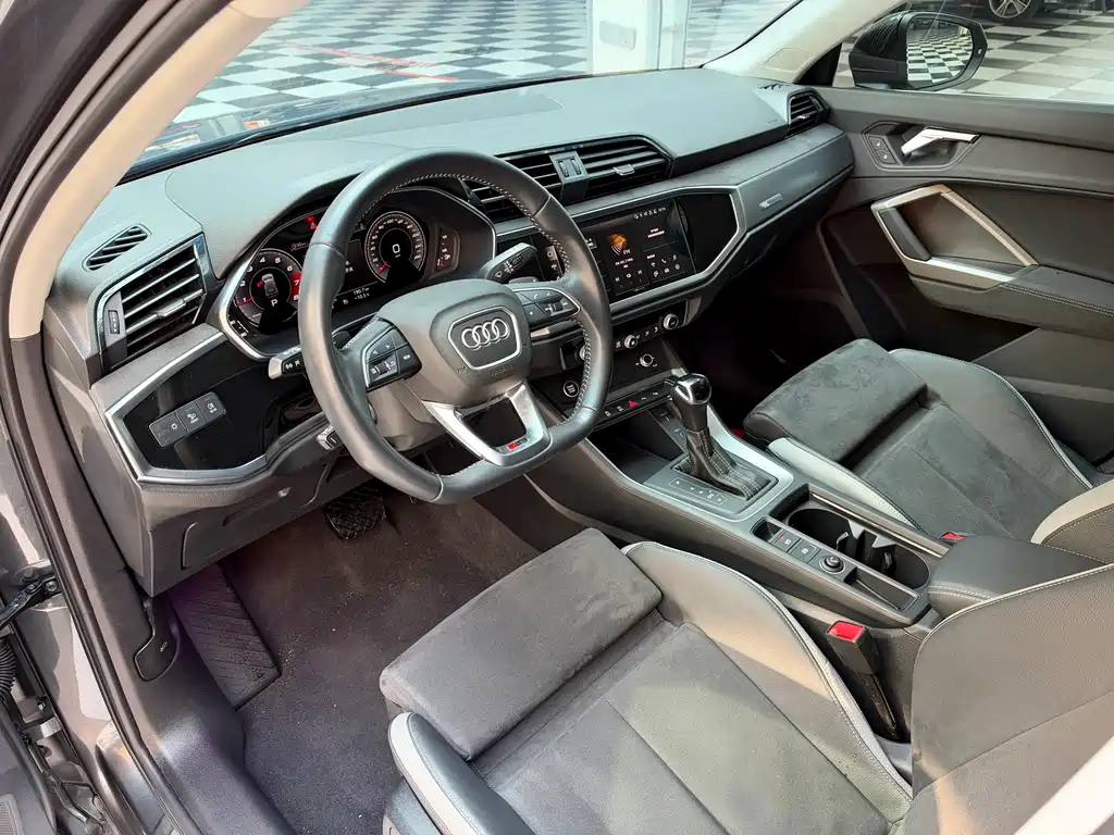 Audi Q3 — миниатюра 5