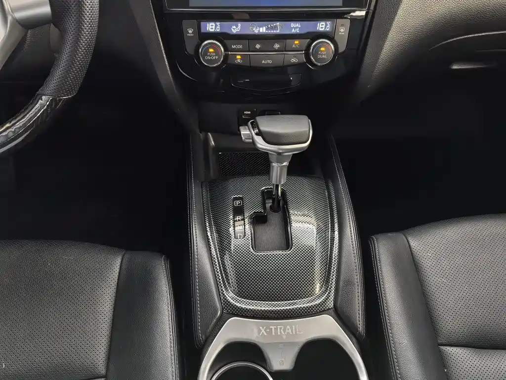 Nissan X-Trail — миниатюра 11