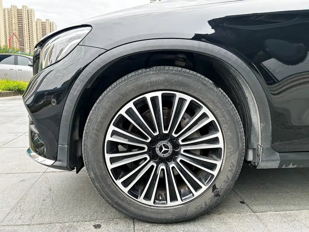 Mercedes-Benz GLC — миниатюра 10