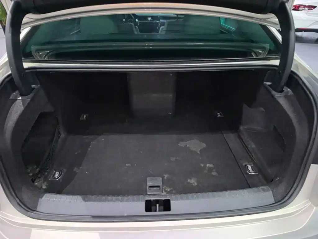Volkswagen Phideon — миниатюра 19