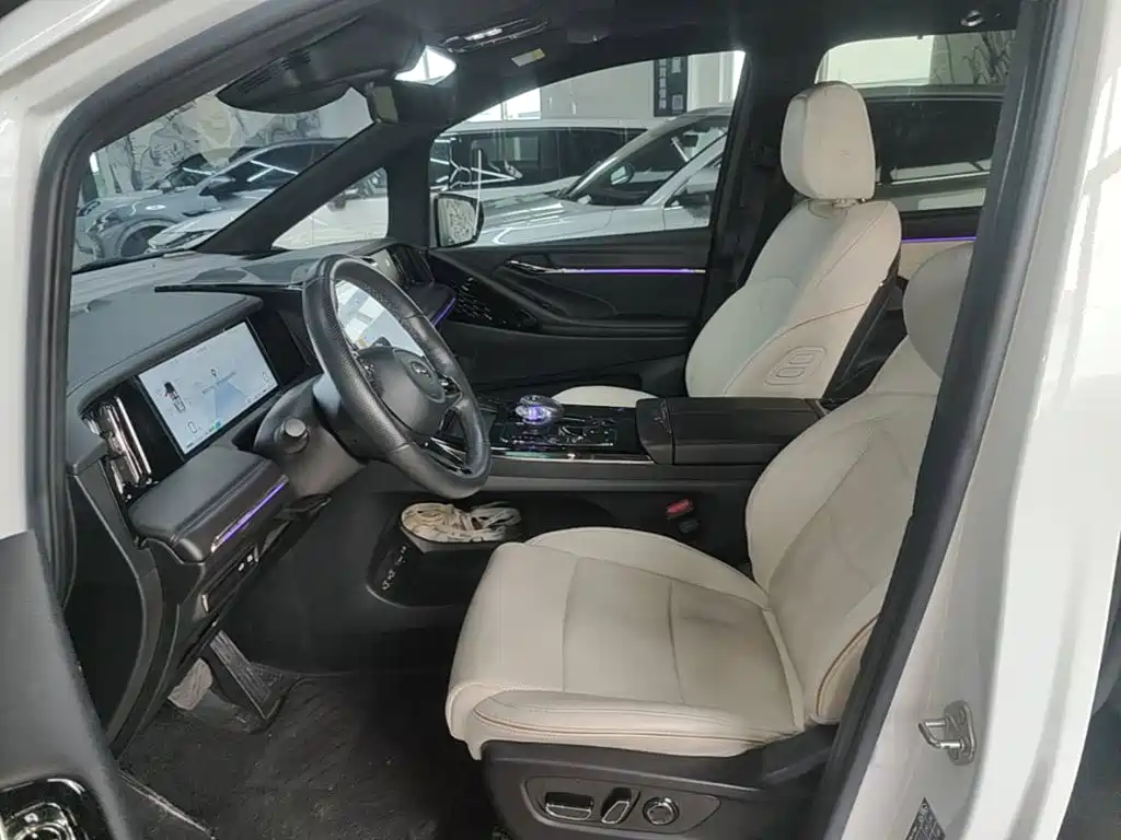 GAC Motor Trumpchi M8 — миниатюра 15