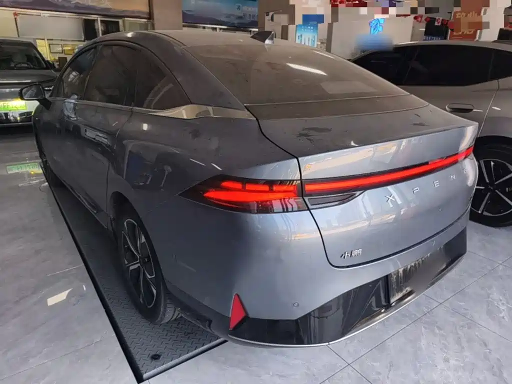 XPeng P5 — миниатюра 5