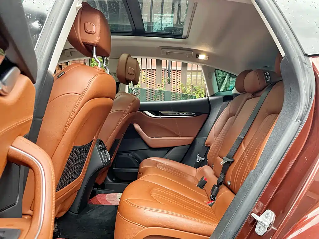 Maserati Levante — миниатюра 8