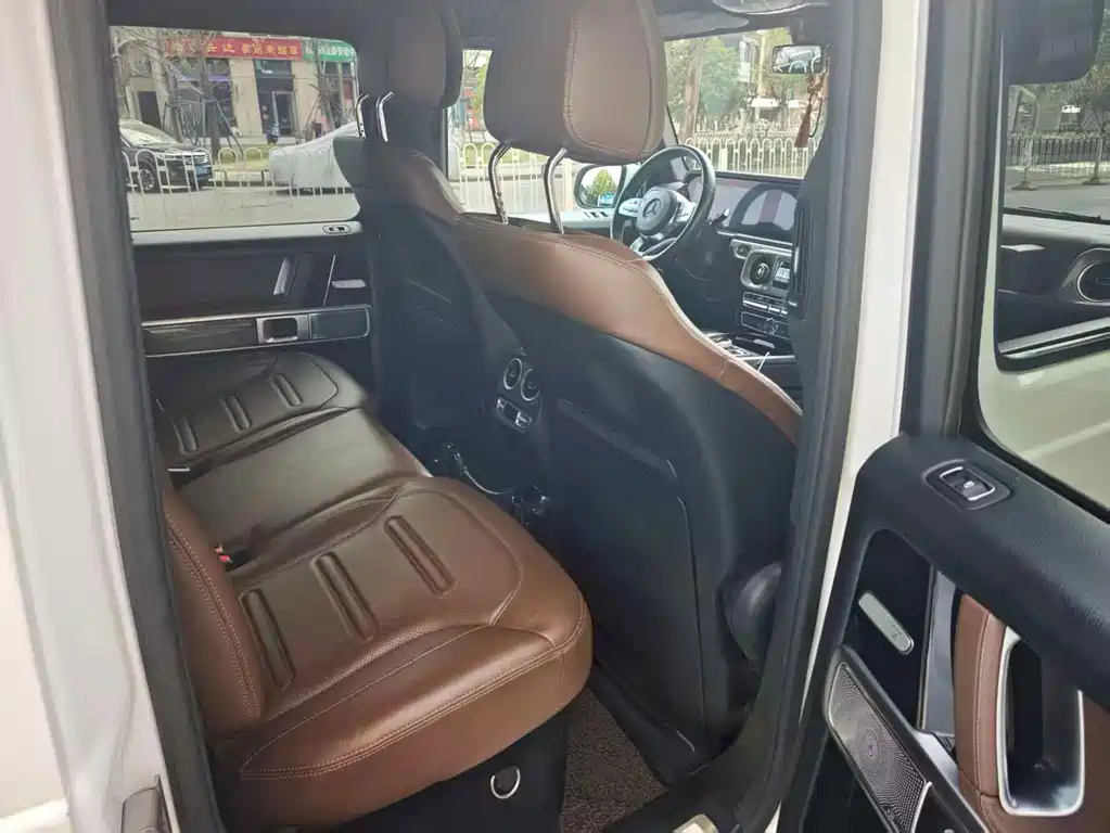 Mercedes-Benz G-Class — миниатюра 8
