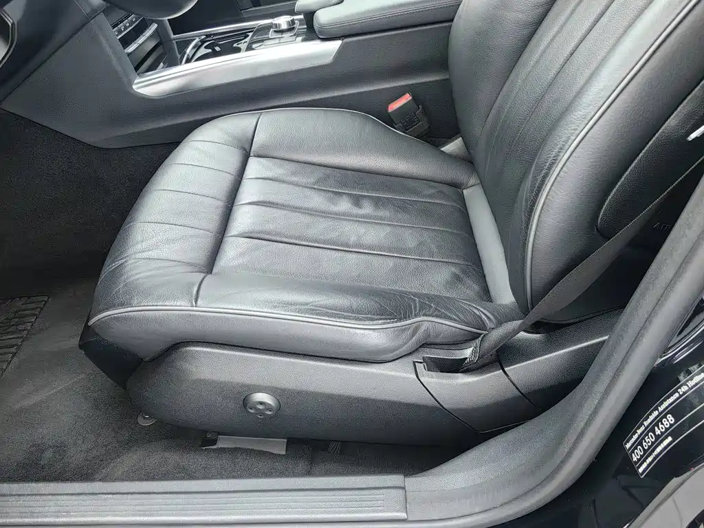 Mercedes-Benz E-Class — миниатюра 20
