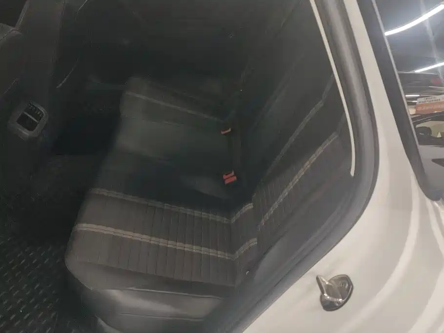 Volkswagen Lavida — миниатюра 11