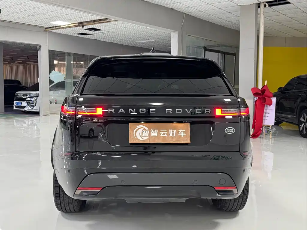Land Rover Velar — миниатюра 8