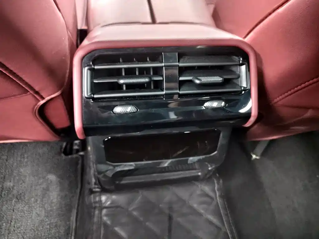BMW 5 Series — миниатюра 14