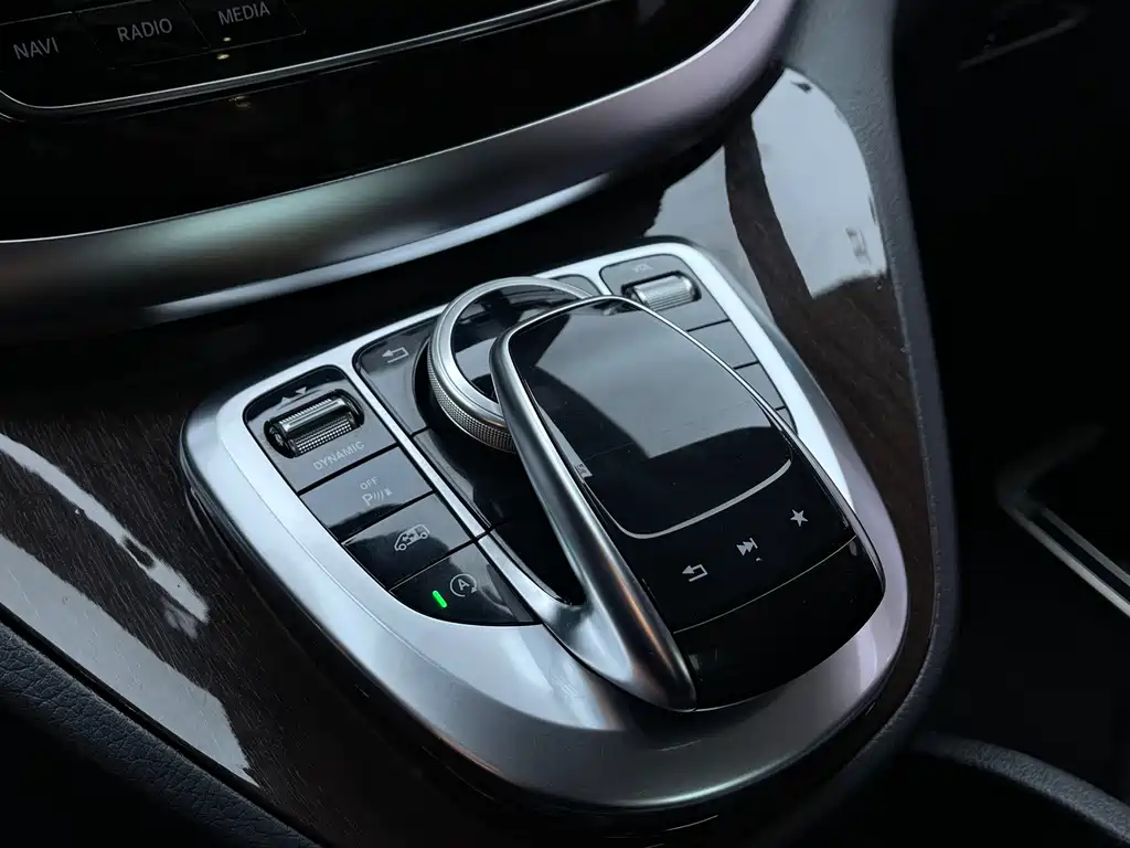 Mercedes-Benz V-Class V 2017 V 260 Luxury