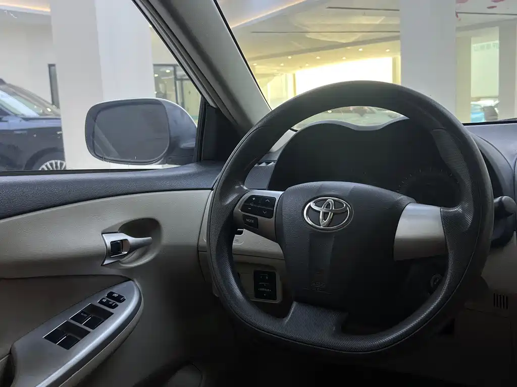 Toyota Corolla — миниатюра 12