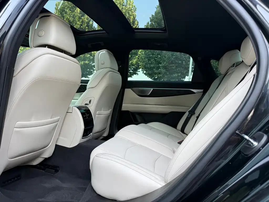 Cadillac CT6 — миниатюра 7