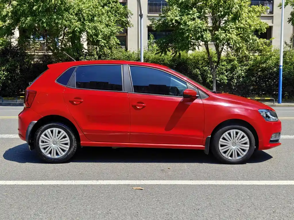 Volkswagen Polo 1.6L Auto Comfort Type, фото 4
