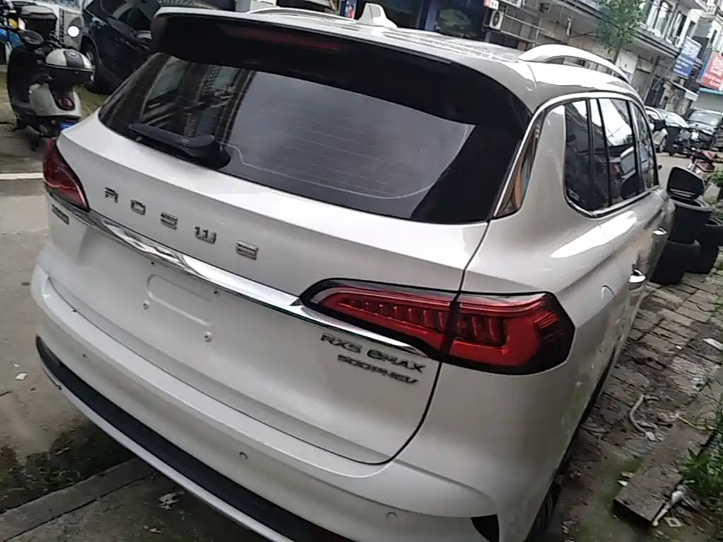 Roewe RX5 eMAX — миниатюра 7