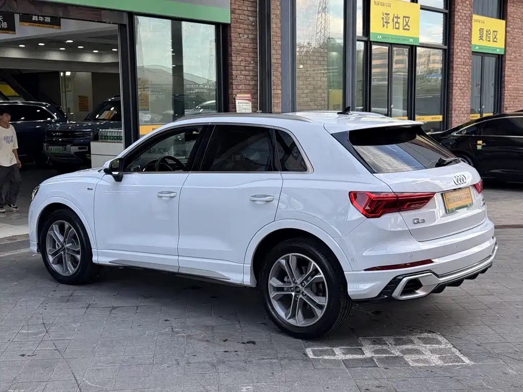 Audi Q3 — миниатюра 6
