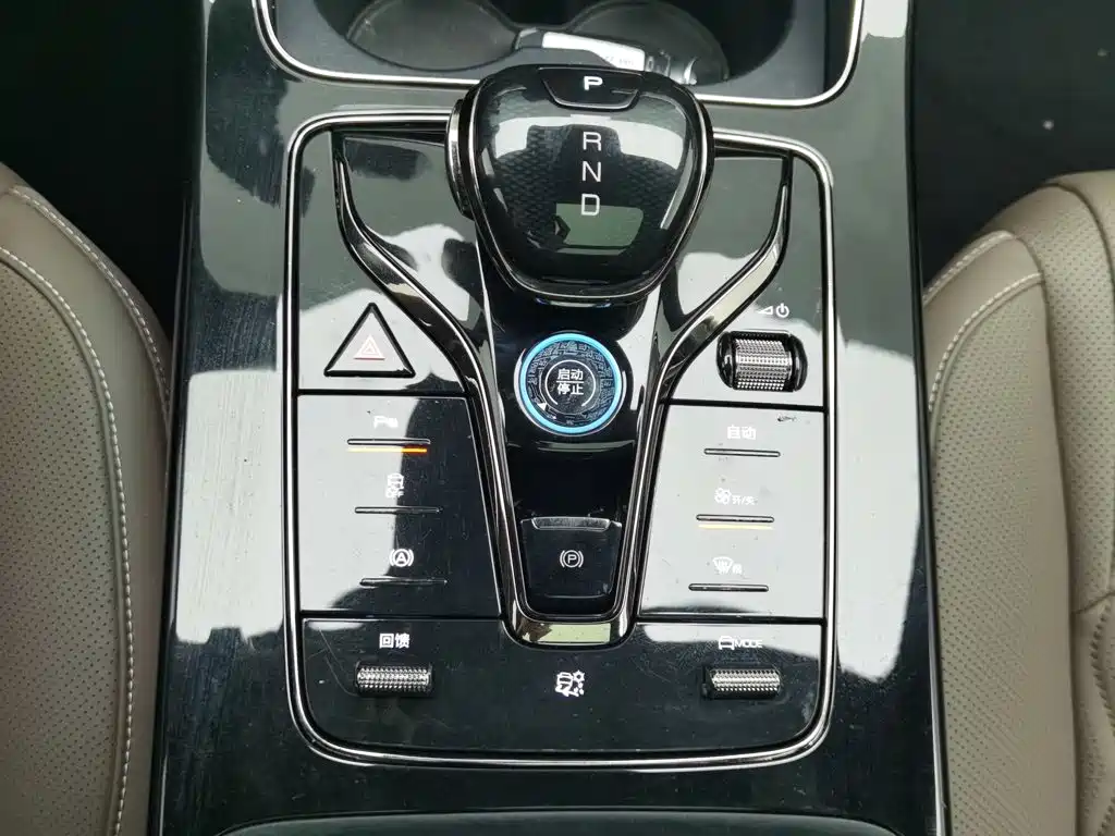 BYD Han — миниатюра 13