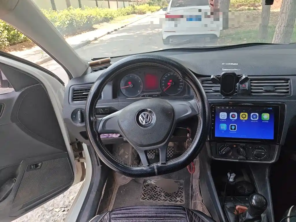Volkswagen Santana — миниатюра 6