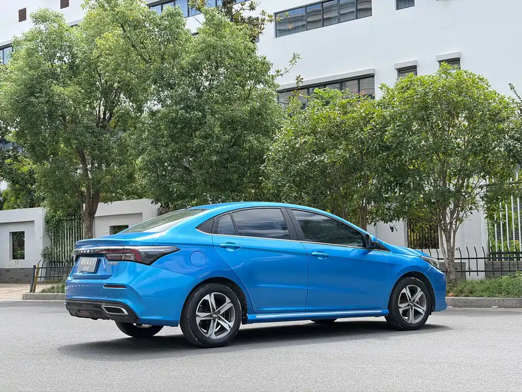 Chery Arrizo 5 PLUS — миниатюра 7