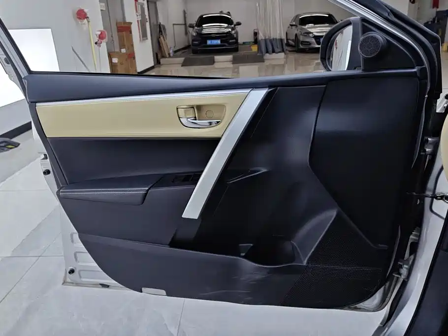 Toyota Corolla — миниатюра 7