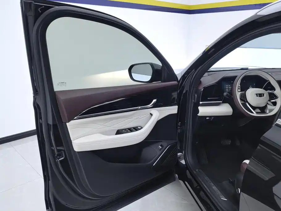 Geely Xingyue L — миниатюра 7