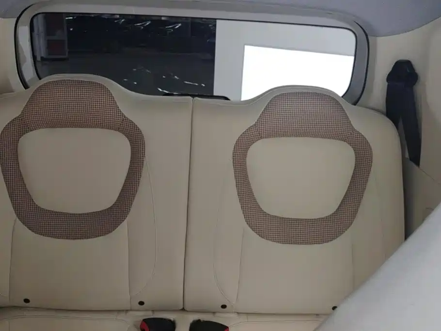Wuling MINIEV — миниатюра 11