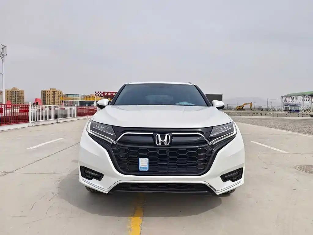 HONDA UR V