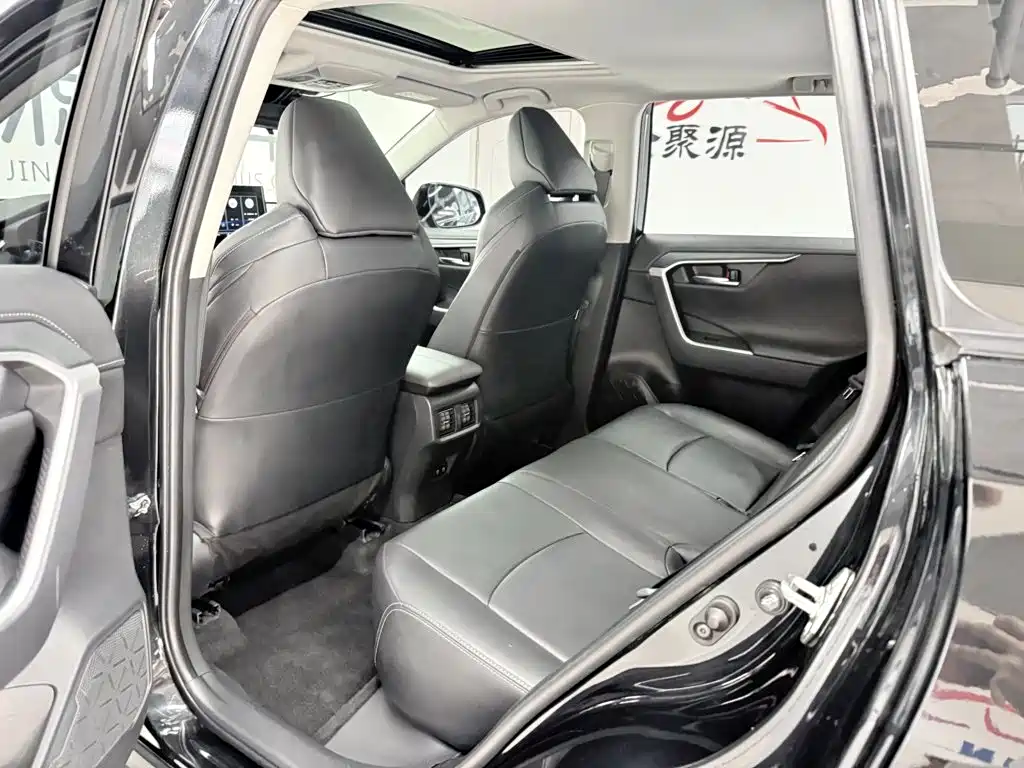 Toyota Wildlander — миниатюра 9
