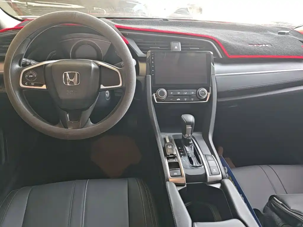 Honda Civic — миниатюра 10