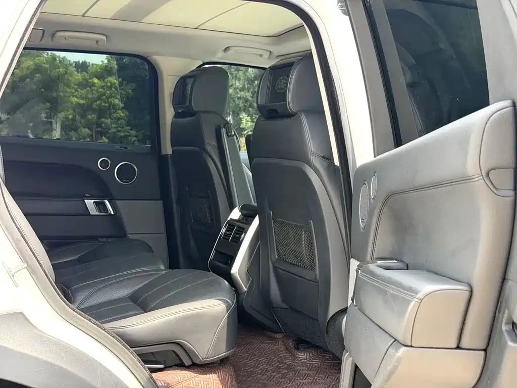 Land Rover Sport — миниатюра 6