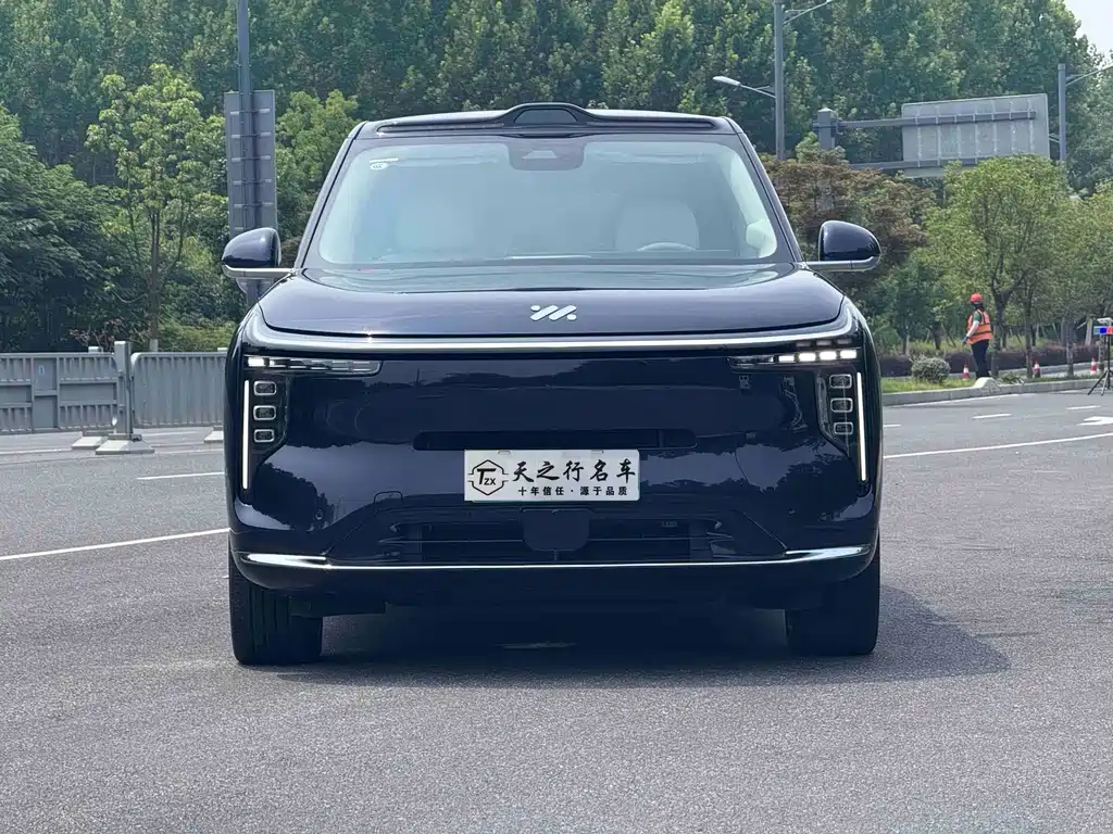 IM Motors LS9 2026 52 Ultra