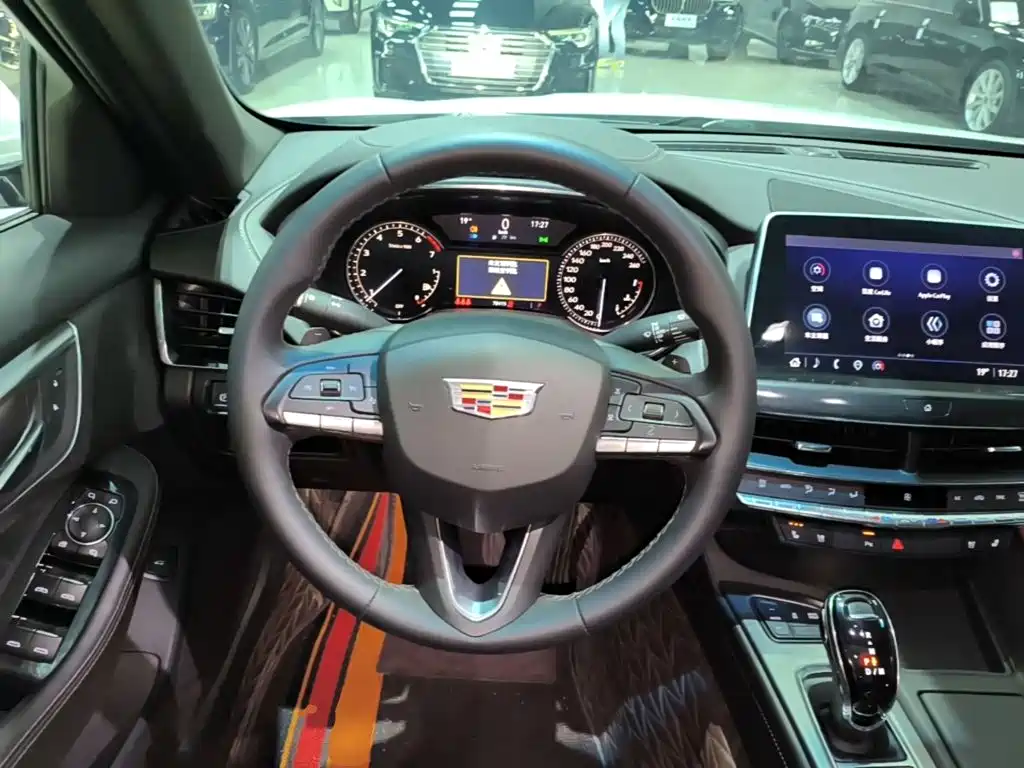 Cadillac CT5 — миниатюра 11