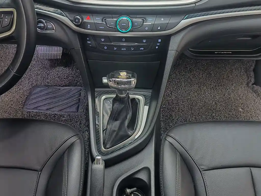 Buick Excelle — миниатюра 7