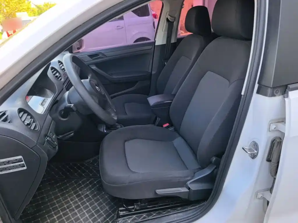 Volkswagen Jetta — миниатюра 15