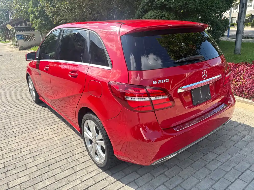 Mercedes-Benz B-Class — миниатюра 10
