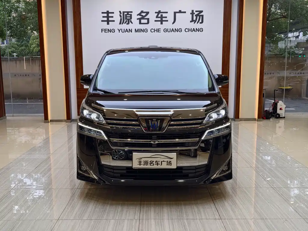 Toyota Vellfire — миниатюра 2