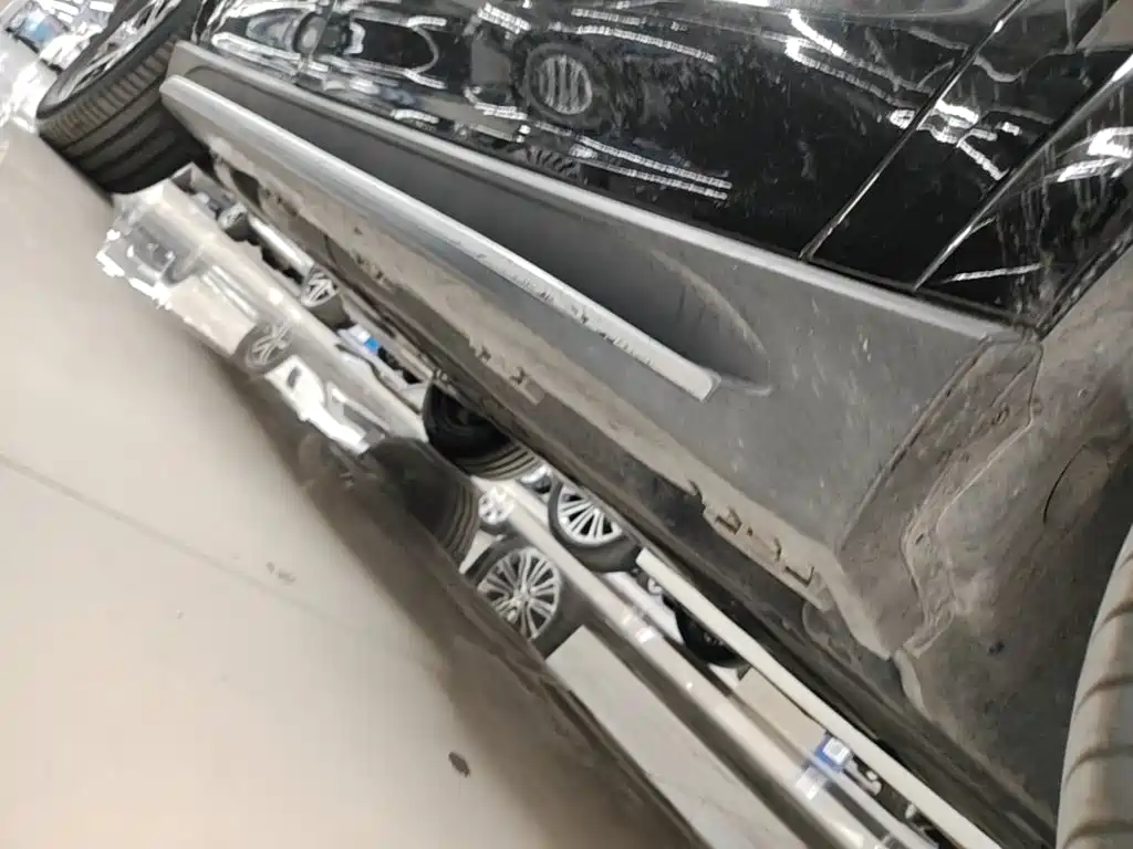 Mercedes-Benz GLE (Import) — миниатюра 21