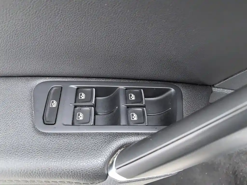 Volkswagen Golf — миниатюра 9